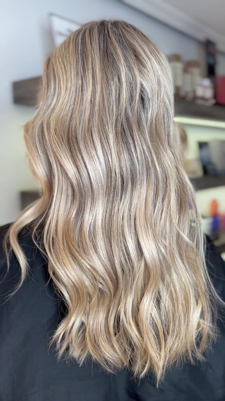 Resultat de metxes balayage a Ester Color Hair Figueres